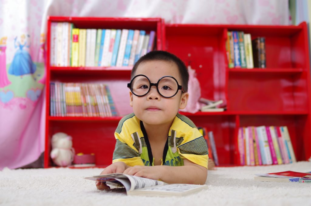 enfant adopté docile